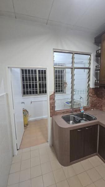 Apartment for Sale at Bayu Puteri 2 - Werner Kee - Kitchen - PropertyGuru.com.my