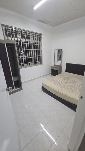 Apartment for Sale at Bayu Puteri 2 - Werner Kee - Bedroom - PropertyGuru.com.my