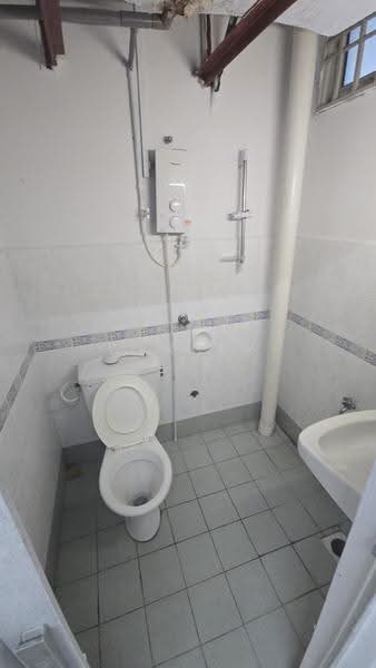 Apartment for Sale at Bayu Puteri 2 - Werner Kee - Bathroom - PropertyGuru.com.my