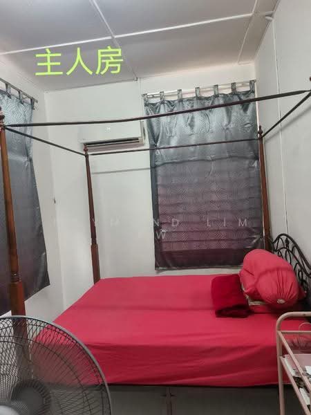 Rumah Teres untuk Dijual di Taman Merdeka Jaya (Batu Berendam) - Raymond Lim PW - Master Bedroom - PropertyGuru.com.my