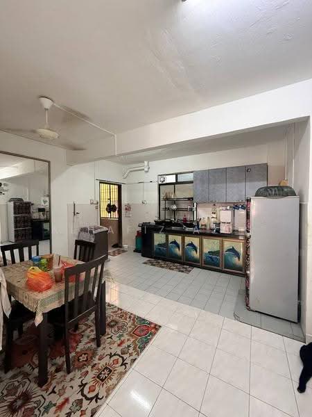 Apartment for Sale at Sri Putra Apartment - ALHAFIZ AZIS - Kitchen - PropertyGuru.com.my