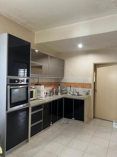 2-storey Terraced House for Sale in Bandar Bukit Puchong (Puchong) - Steve Tham - Kitchen - PropertyGuru.com.my