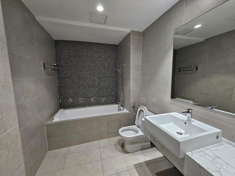 Service Residence for Rent at Ooak Serviced Apartments @ Kiara 163 - Jacky Leong - Bathroom - PropertyGuru.com.my