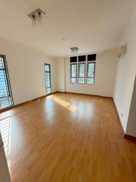 Semi-Detached House for Sale in Taman Austin Perdana (Tebrau) - Daphne Lee - Living Room - PropertyGuru.com.my