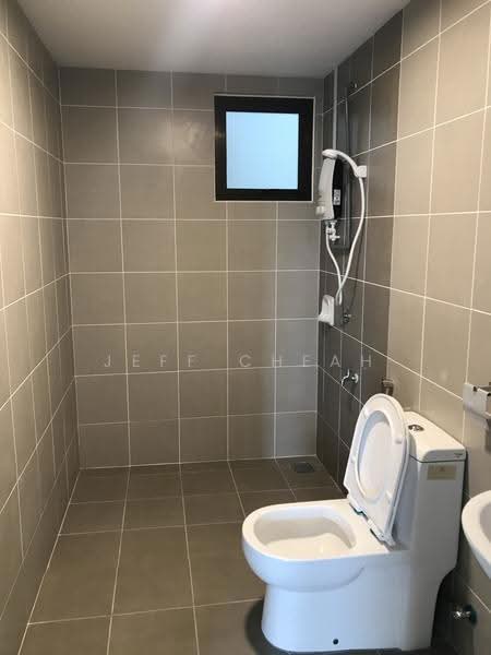 Pangsapuri untuk Dijual di Residensi Kajang Utama - Jeff Cheah - Bathroom - PropertyGuru.com.my