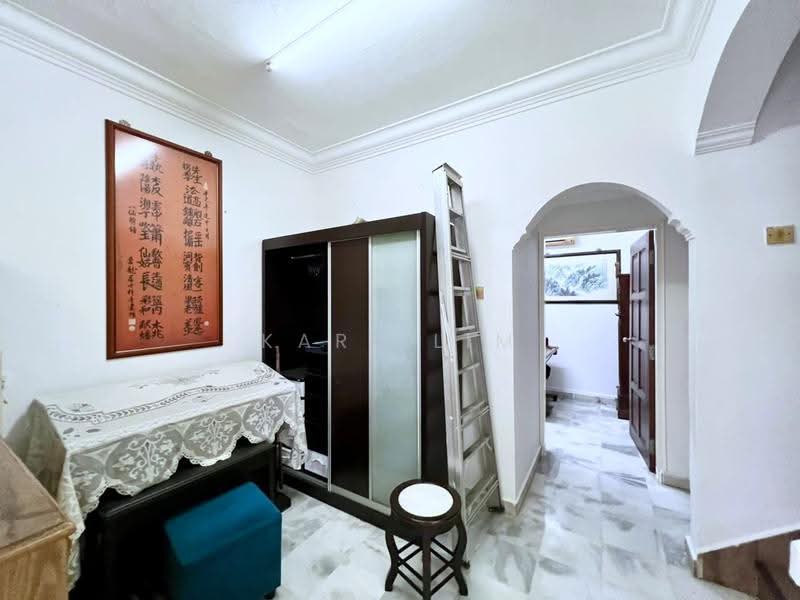 2-storey Terraced House for Sale in Taman Desa Cemerlang (Ulu Tiram) - Karl Lim - Corridor - PropertyGuru.com.my
