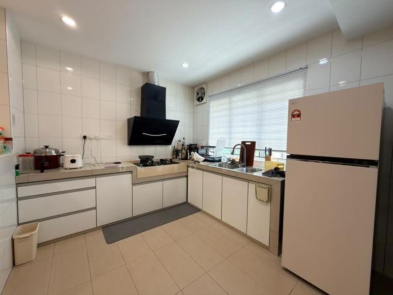 Rumah Teres 2-Tingkat untuk Dijual di Saujana Rawang (Rawang) - David Lee - Kitchen - PropertyGuru.com.my