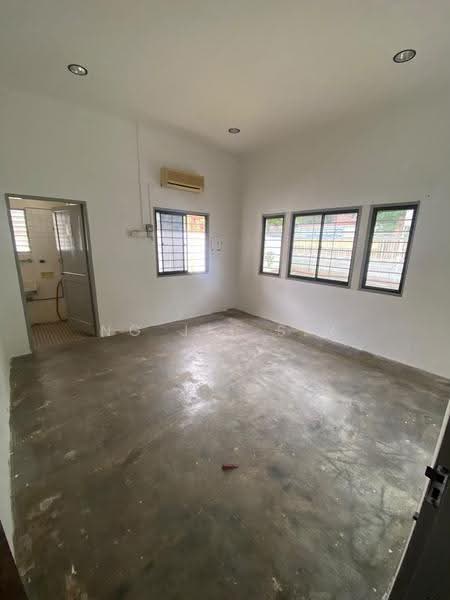 Retail Space for Rent in Jelutong (Penang) - Ng Jit Sin - Interior - PropertyGuru.com.my