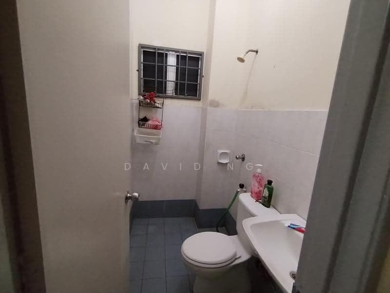 Rumah Teres 2-Tingkat untuk Dijual di TAMAN PUCHONG UTAMA (Puchong) - David Ng - Bathroom - PropertyGuru.com.my