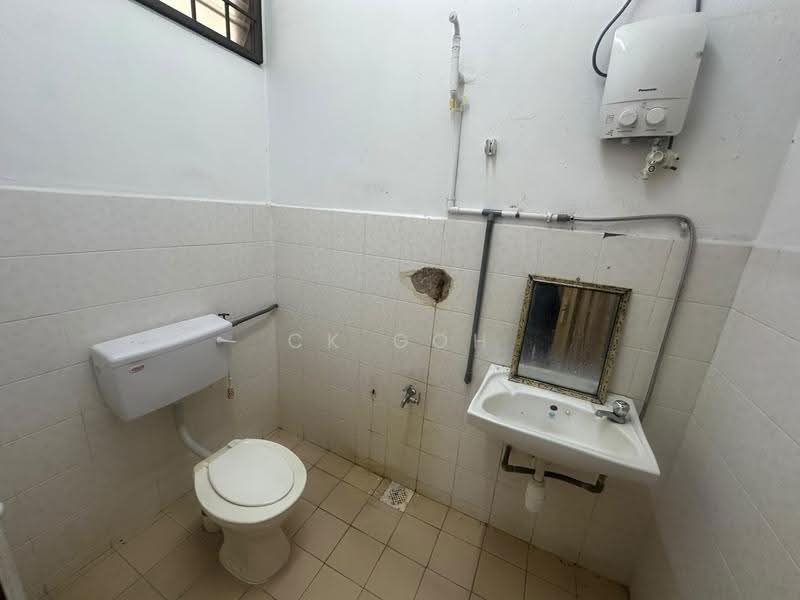 Semi-Detached House for Sale in Kuala Kedah (Kedah) - CK Goh - Bathroom - PropertyGuru.com.my