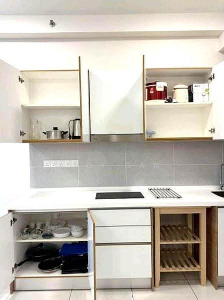 Service Residence for Sale at The Glenz @ Glenmarie - Andy Gan - Kitchen - PropertyGuru.com.my