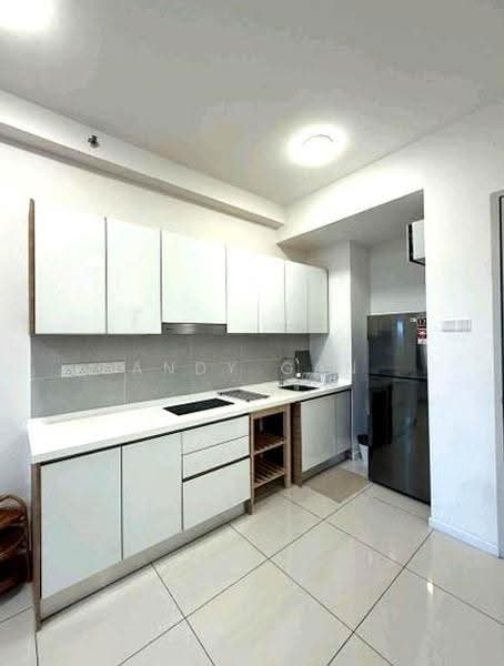 Service Residence for Sale at The Glenz @ Glenmarie - Andy Gan - Kitchen - PropertyGuru.com.my