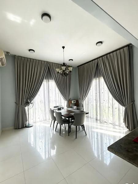 Bungalow House for Sale in Kayangan Heights (Shah Alam) - Tabris Wong - Dining Room - PropertyGuru.com.my