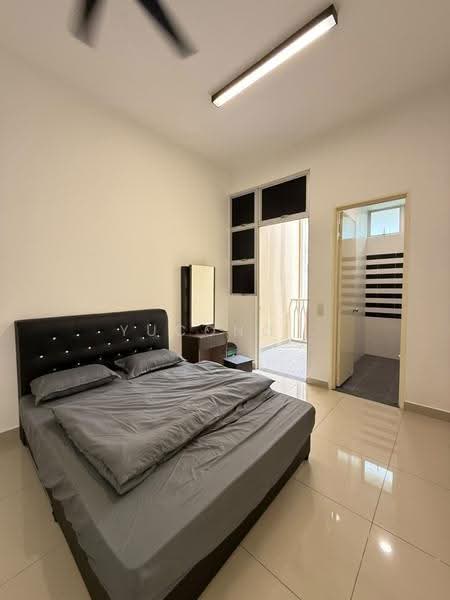 3-storey Terraced House for Sale in Taman Mount Austin (Tebrau) - Yucong . - Bedroom - PropertyGuru.com.my