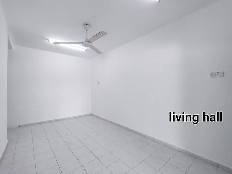 1-storey Terraced House for Sale in Melaka City (Melaka) - Ys Ng - Living Room - PropertyGuru.com.my