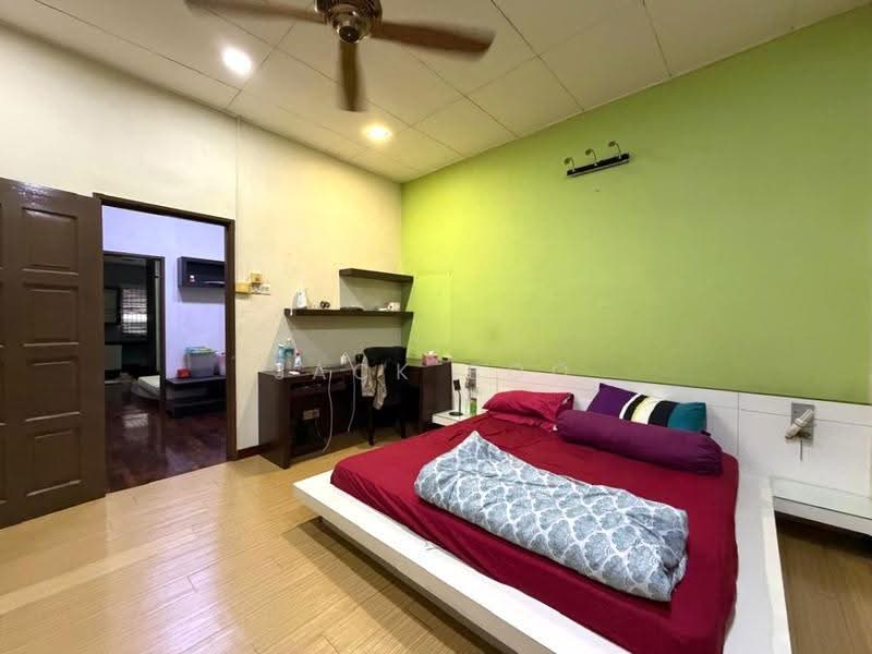 2-storey Terraced House for Sale in Bandar Botanic (Klang) - Jack Boo - Bedroom - PropertyGuru.com.my
