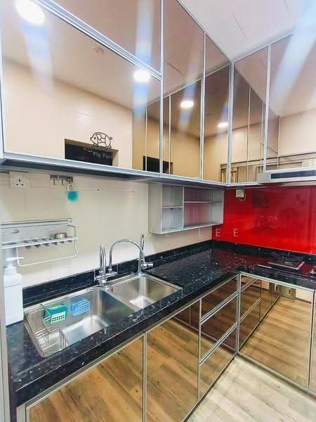 Kediaman Servis untuk Dijual di Palazio - Daphne Lee - Kitchen - PropertyGuru.com.my