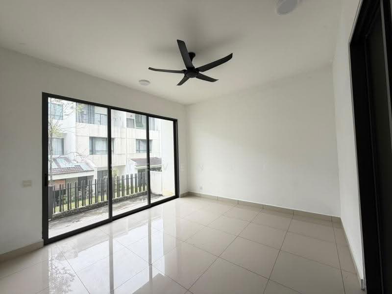 3-storey Terraced House for Rent in Tamansari (Rawang) - Steven Lee - Interior - PropertyGuru.com.my