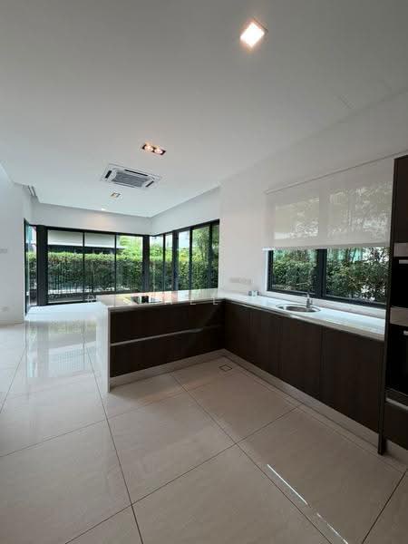 Semi-Detached House for Rent in Leisure Farm (Gelang Patah) - Rachel See - Kitchen - PropertyGuru.com.my