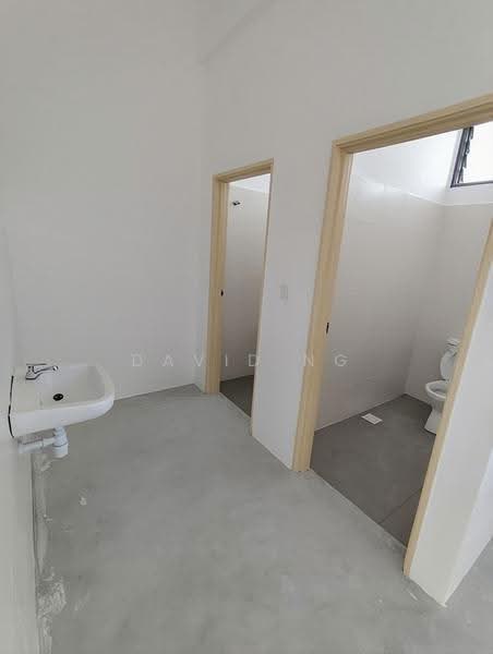 Kedai untuk Disewa di Kajang East (Semenyih) - David Ng - Bathroom - PropertyGuru.com.my