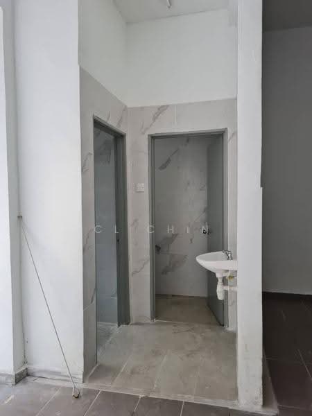 Kedai untuk Disewa di Alam Nusantara (Setia Alam) - CL Chin - Bathroom - PropertyGuru.com.my