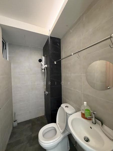 Pangsapuri untuk Disewa di Straits Garden Home - Derrick . - Bathroom - PropertyGuru.com.my