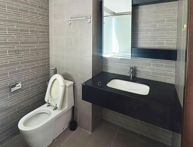 Condominium for Rent at Hampshire Residences - Emica Chong - Bathroom - PropertyGuru.com.my