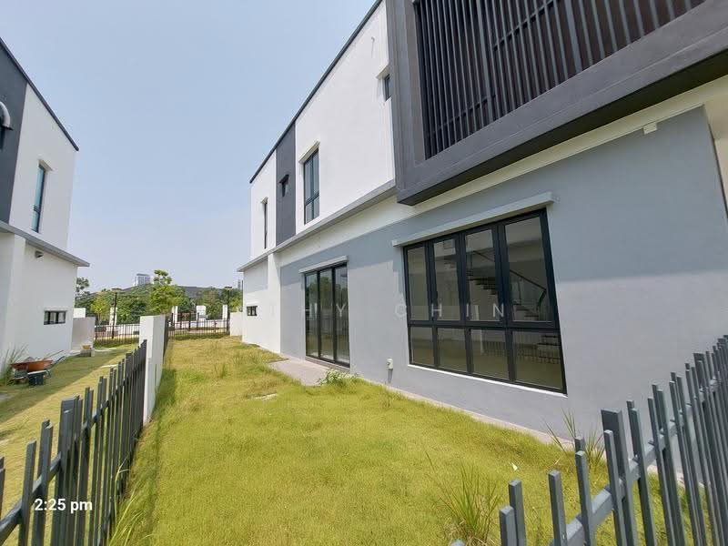 Semi-Detached House for Rent in Telok Panglima Garang (Selangor) - Cathy Chin - Exterior - PropertyGuru.com.my