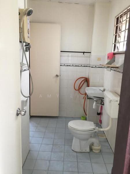 2-storey Terraced House for Sale in Taman Wawasan (Puchong) - Amy Lim - Bathroom - PropertyGuru.com.my