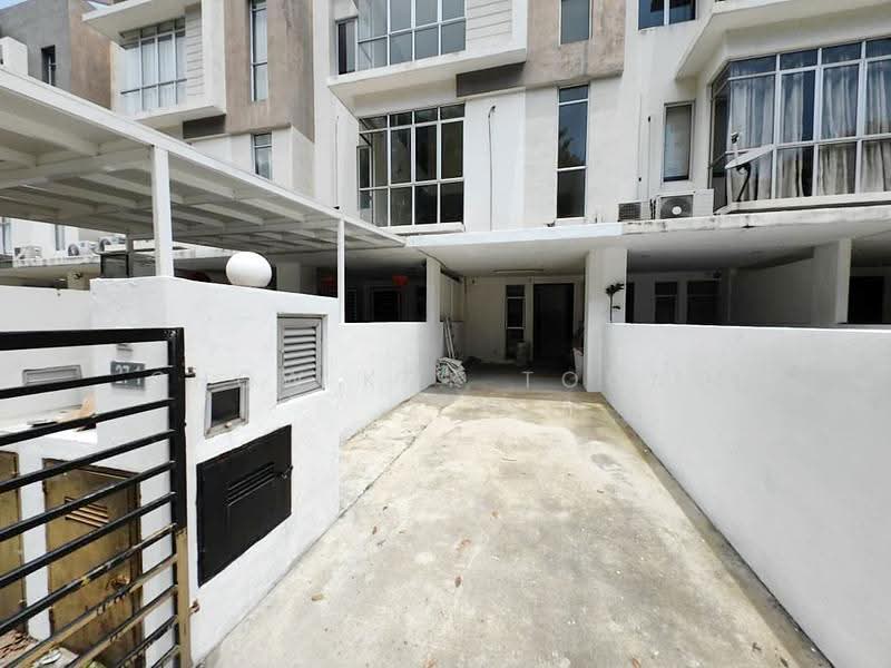 Rumah Bandar untuk Dijual di Taman Tasik Prima (Puchong) - Chow Kok Toong - Exterior - PropertyGuru.com.my