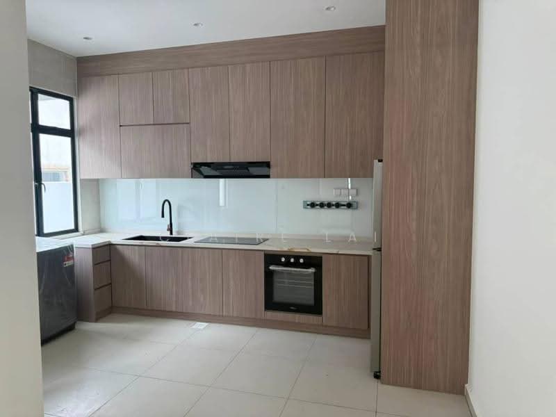 Rumah Berkembar untuk Dijual di Johor Bahru (Johor) - Claire Lai - Kitchen - PropertyGuru.com.my