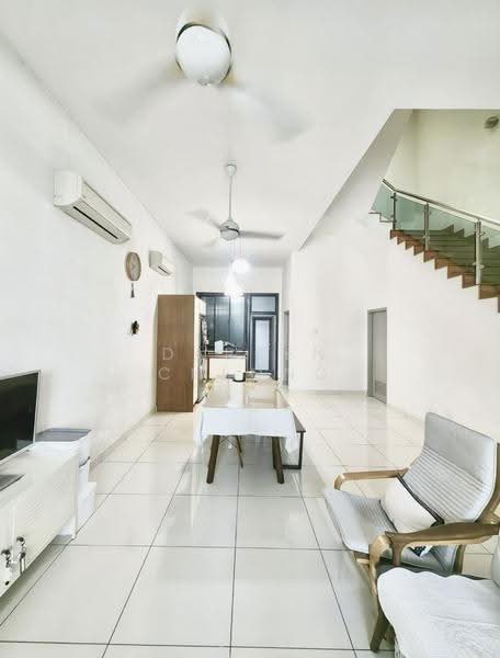 3-storey Terraced House for Sale in Usj 1 (Subang Jaya) - DARREN CHEONG - Living Room - PropertyGuru.com.my
