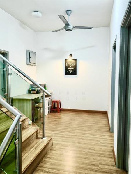 3-storey Terraced House for Sale in Usj 1 (Subang Jaya) - DARREN CHEONG - Entrance - PropertyGuru.com.my