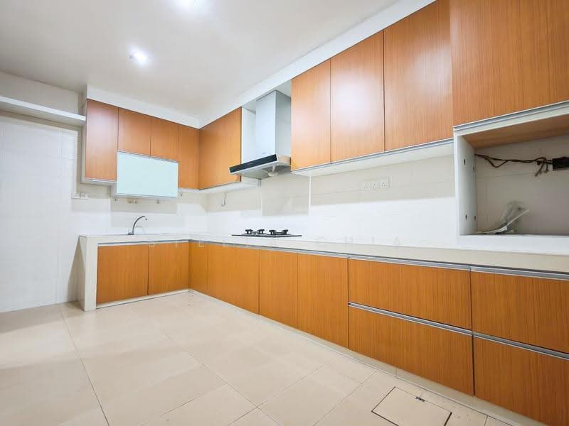 Cluster House for Rent in Taman Adda Heights (Tebrau) - Stella Chia - Kitchen - PropertyGuru.com.my
