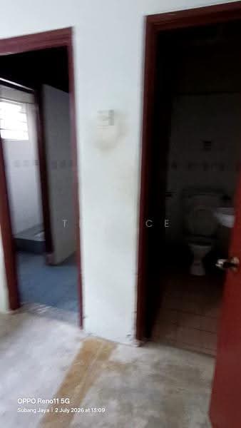 Kedai / Pejabat untuk Disewa di Usj 1 (Subang Jaya) - Terence Ho - Bathroom - PropertyGuru.com.my