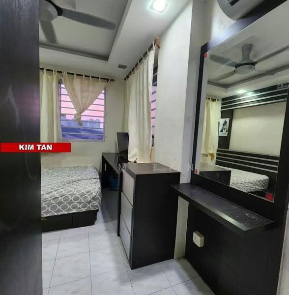 Apartment for Sale at Taman Kristal - Kim Tan - Bedroom - PropertyGuru.com.my