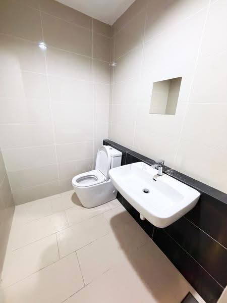 Kediaman Servis untuk Disewa di Pandora @ Tropicana Metropark - Weng Tan - Bathroom - PropertyGuru.com.my