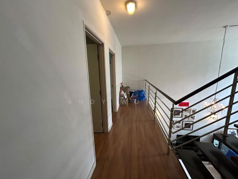 3-storey Terraced House for Sale in Taman Tasik Damai (Sungai Besi) - Andy Wong - Corridor - PropertyGuru.com.my