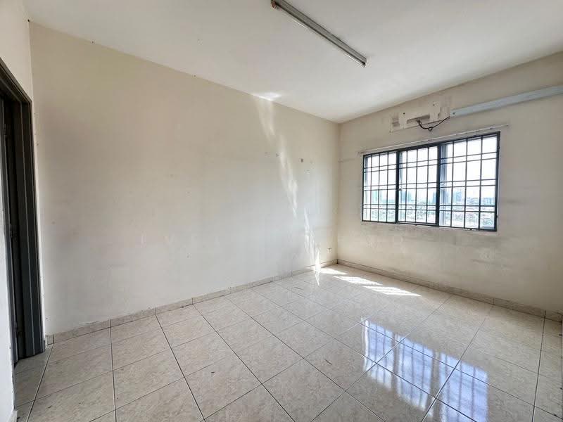 Pangsapuri untuk Dijual di Angsana Apartment - Evelyn Khoo - Room - PropertyGuru.com.my