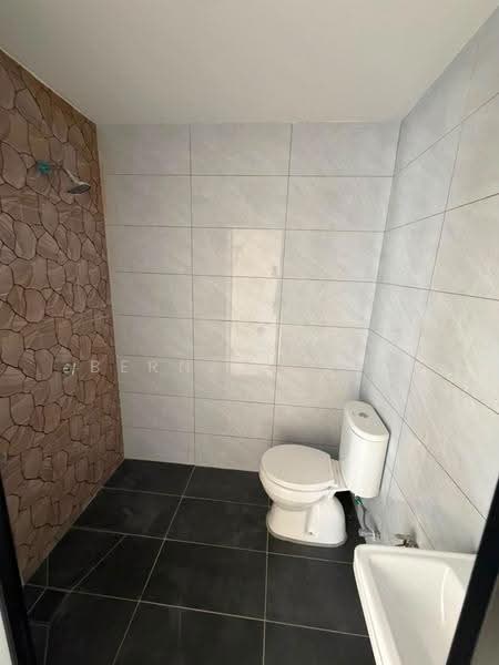 Rumah Banglo untuk Dijual di Larkin (Johor Bahru) - Bernard Lim - PropertyGuru.com.my