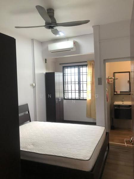 Pangsapuri untuk Dijual di Putri Ria Apartment - Jun Xiong Tan - PropertyGuru.com.my