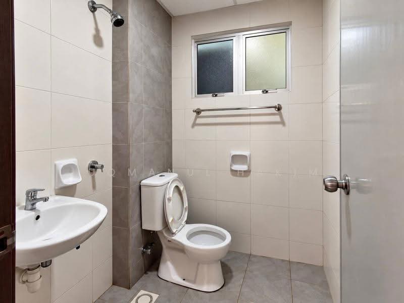 Apartment for Sale at Residensi Warnasari 2 - Luqmanul Hakim - Bathroom - PropertyGuru.com.my