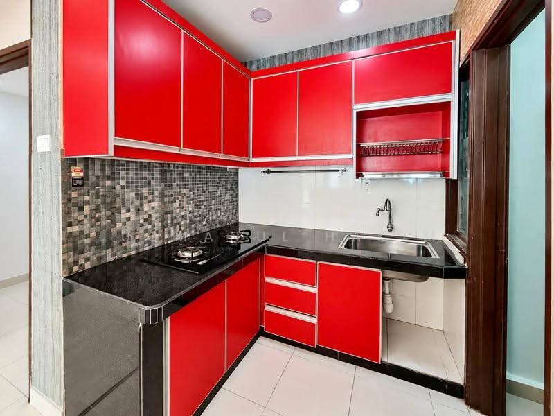 Apartment for Sale at Residensi Warnasari 2 - Luqmanul Hakim - Kitchen - PropertyGuru.com.my