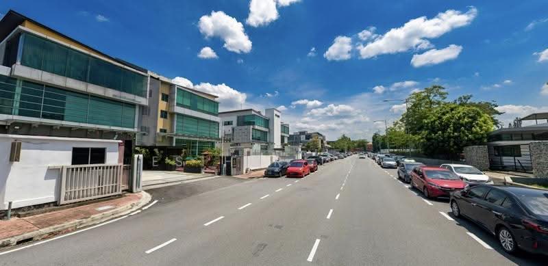 Warehouse for Rent in Taman Sains Selangor (Kota Damansara) - Esther Tan - Exterior - PropertyGuru.com.my