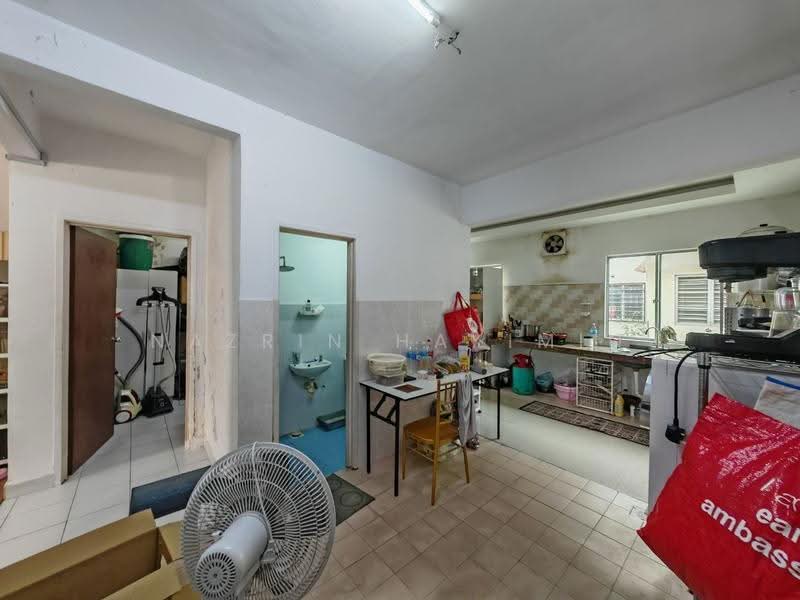 Terraced House for Sale in Kota Emerald (Rawang) - Nazrin Hakimin - Kitchen - PropertyGuru.com.my