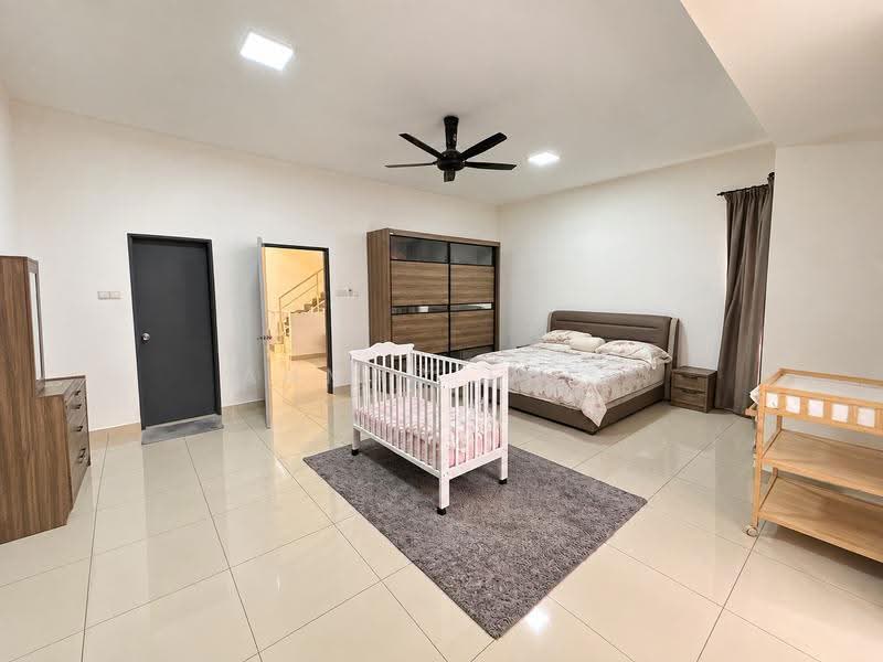 3-storey Terraced House for Sale in Sepang (Selangor) - Ahmad Faiz - Bedroom - PropertyGuru.com.my