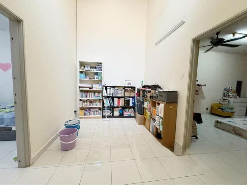 Terraced House for Sale in Bandar Puteri Klang (Klang) - Rylin Tan - Study - PropertyGuru.com.my