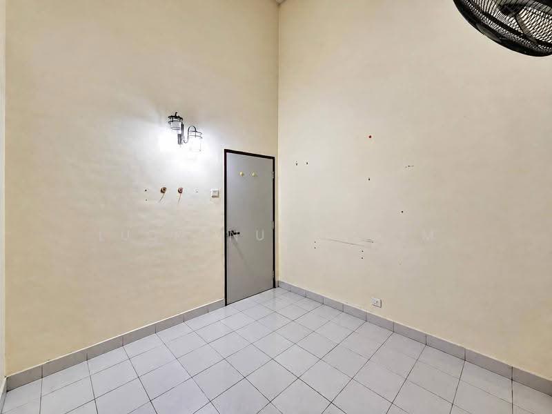 Terraced House for Sale in Bandar Putera 2 (Klang) - Luqmanul Hakim - Interior - PropertyGuru.com.my