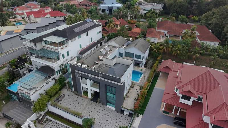 Rumah Banglo untuk Dijual di Country Heights (Kajang) - Gaby Ng - Exterior - PropertyGuru.com.my