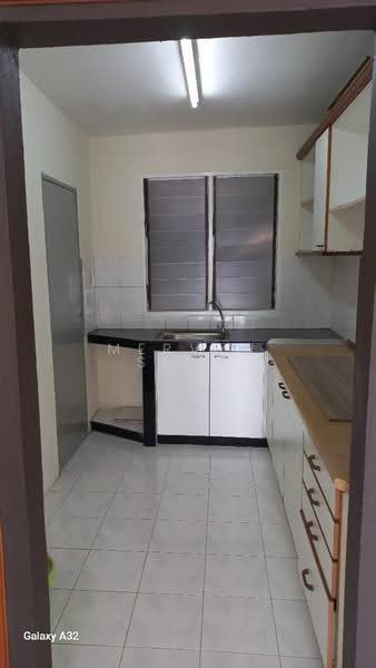 Pangsapuri untuk Dijual di Kota Emas - Mervyn Seah - Kitchen - PropertyGuru.com.my